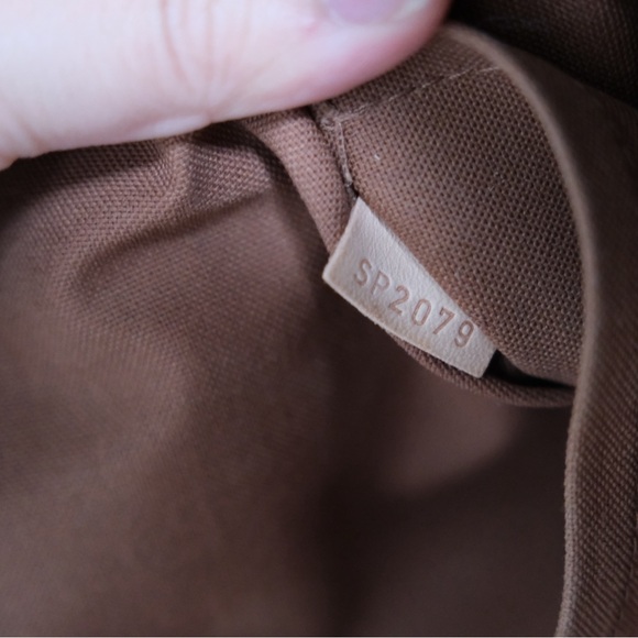 LOUIS VUITTON TIVOLI GM IN MONOGRAM - Picture 7 of 16